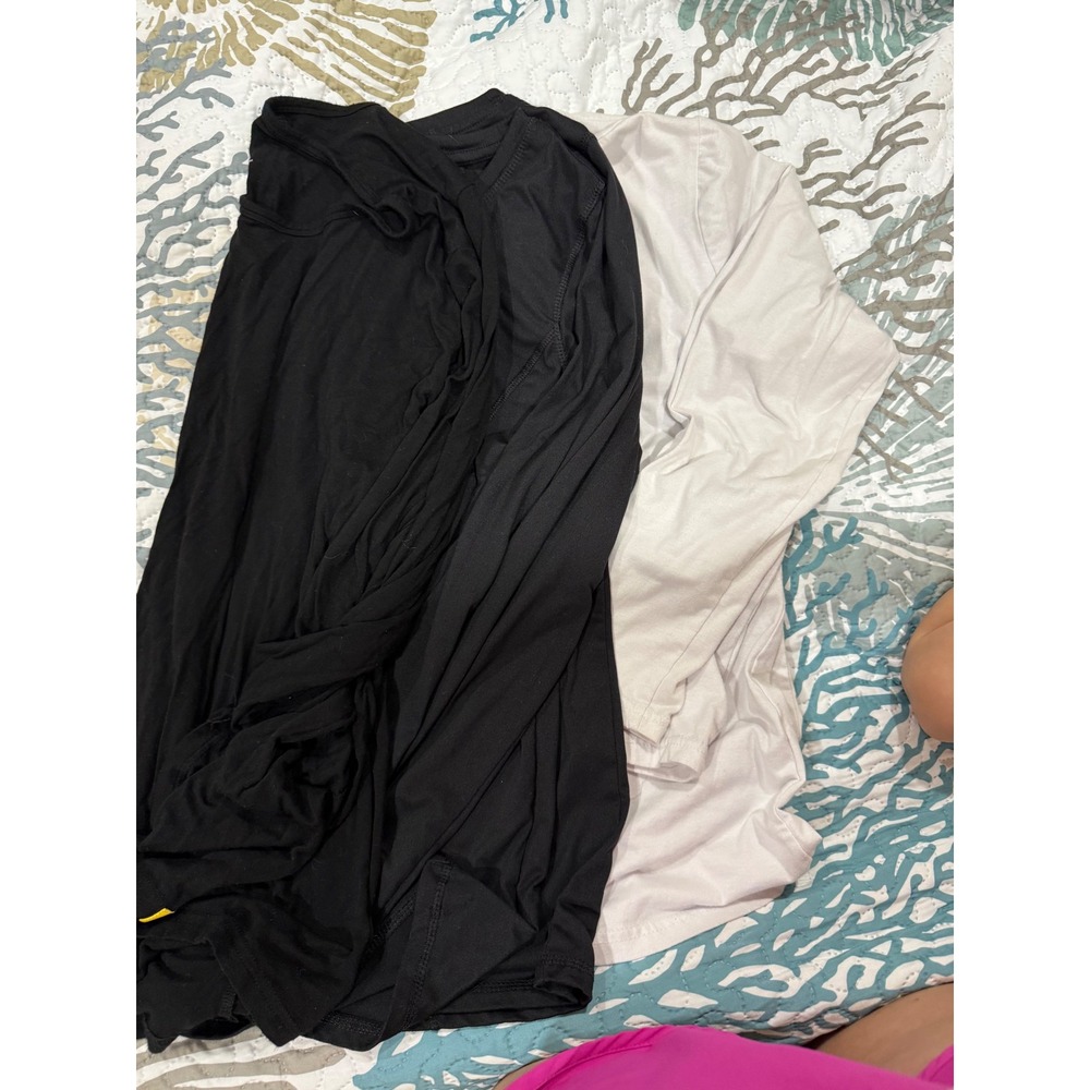 Beyond Scrubs WonderWink Long Sleeve Undershirt Bundle Black White Large 3pc